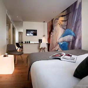Max Otel Paris